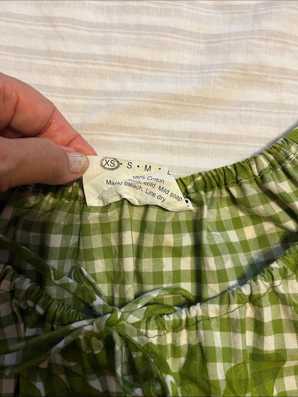 Manuhealii Green Floral Gingham Women’s Dress - Picture 3 of 8